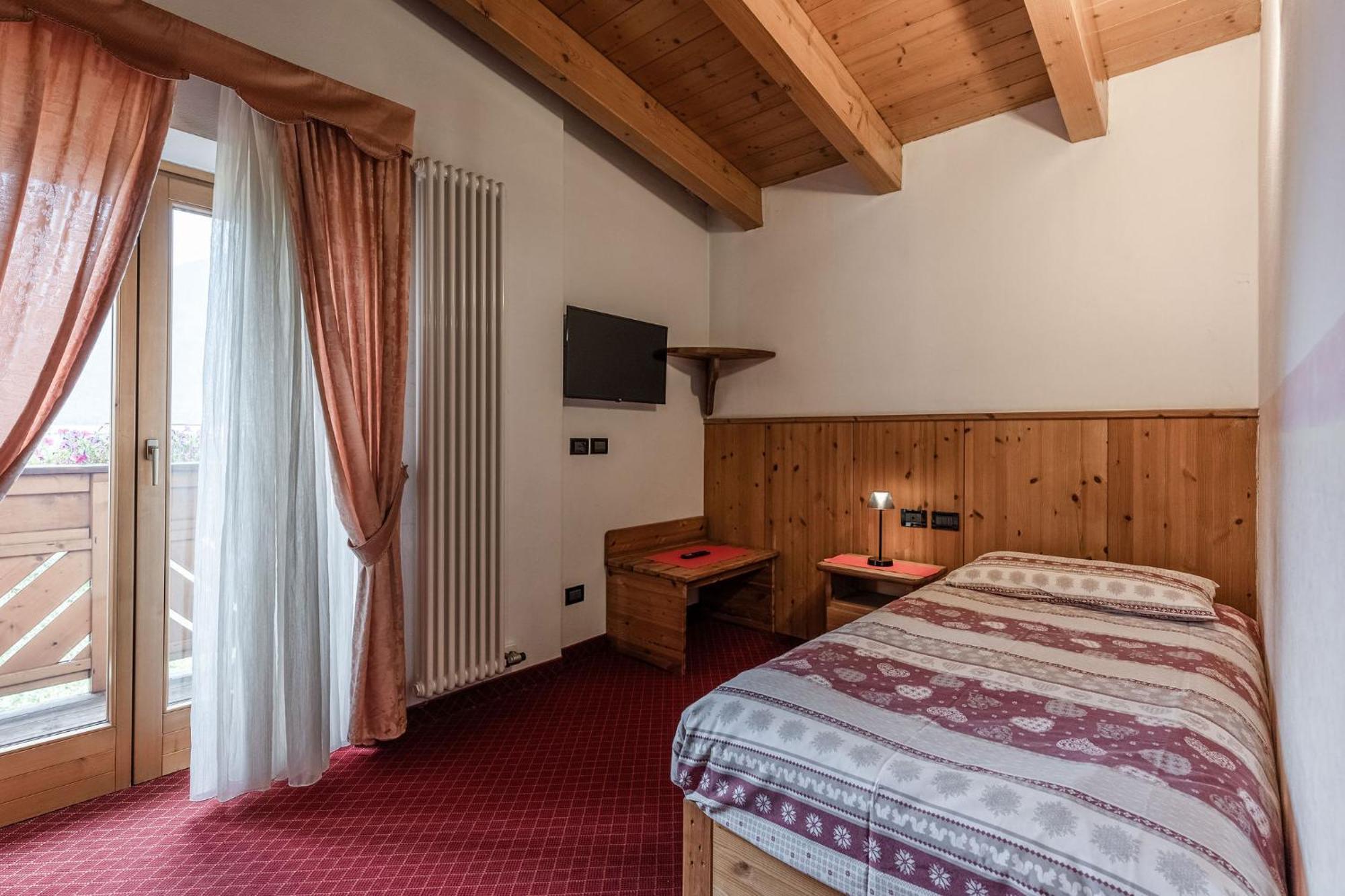 Hotel Job Monclassico Buitenkant foto